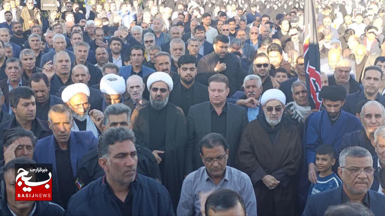 شجاعت امام خامنه‌ای در شهادت در دفتر کار؛ ادای حق رهبر مظلوم وظیفه امروز است