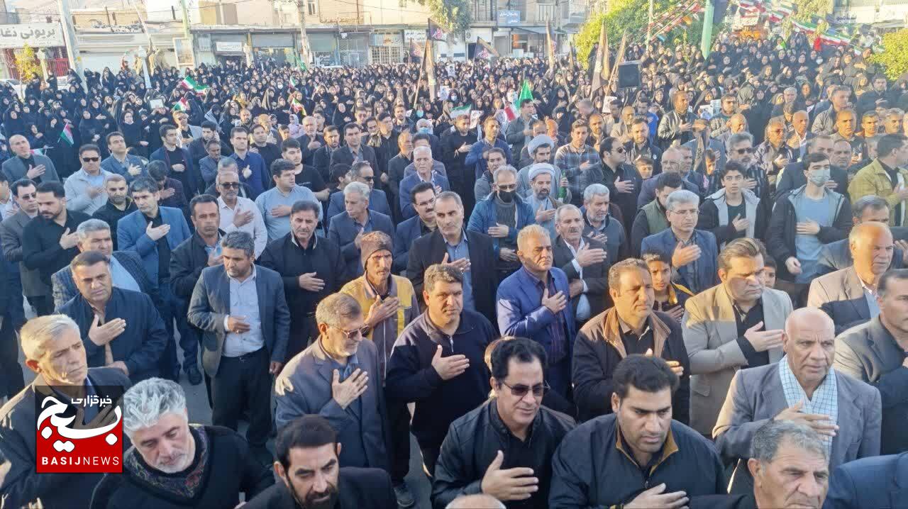 شجاعت امام خامنه‌ای در شهادت در دفتر کار؛ ادای حق رهبر مظلوم وظیفه امروز است