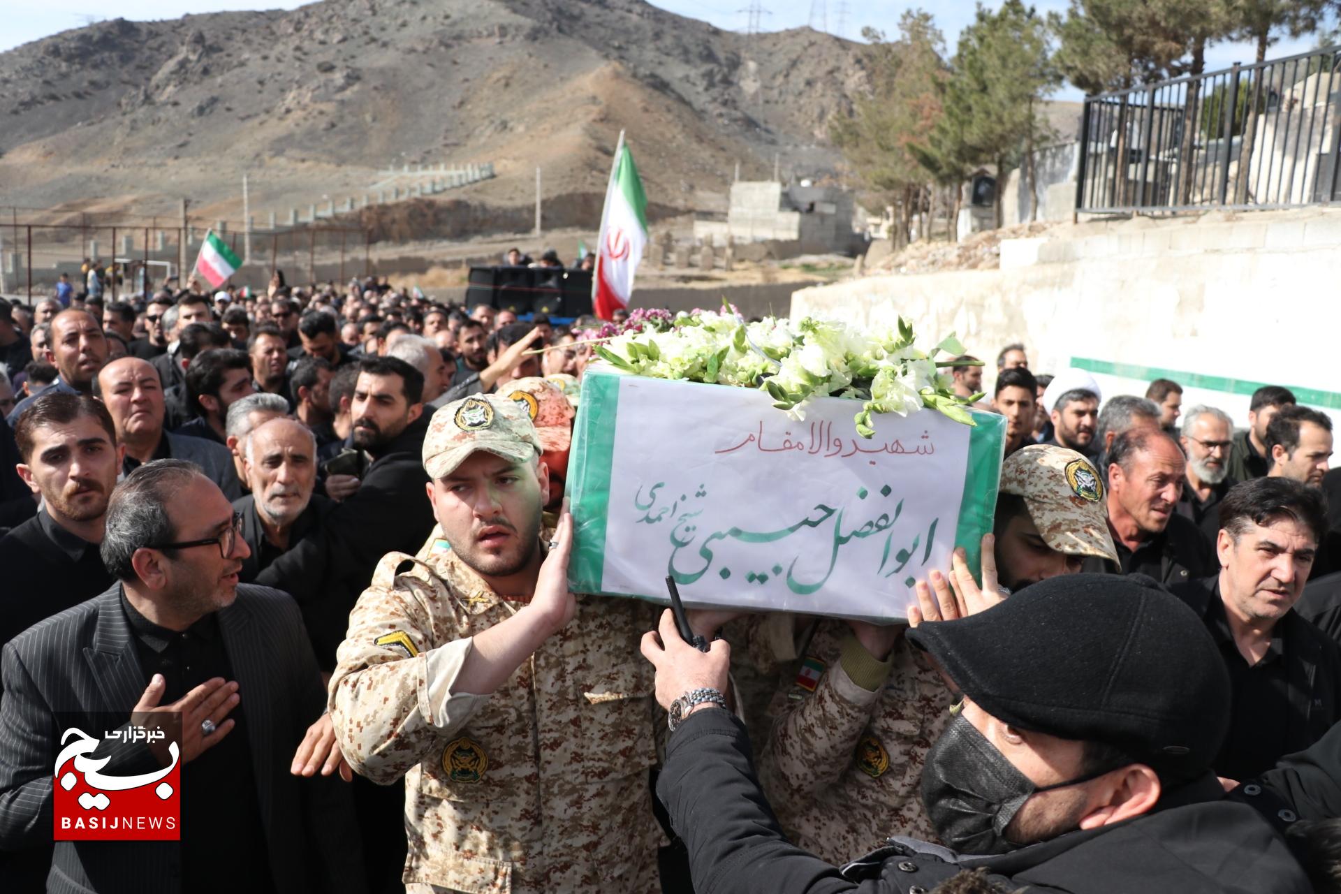 گزارش تصویری تشییع شهید والامقام،سرباز وطن ابوالفضل حبیبی شیخ احمد گزارش تصویری تشییع شهید والامقام،سرباز وطن ابوالفضل حبیبی شیخ احمد