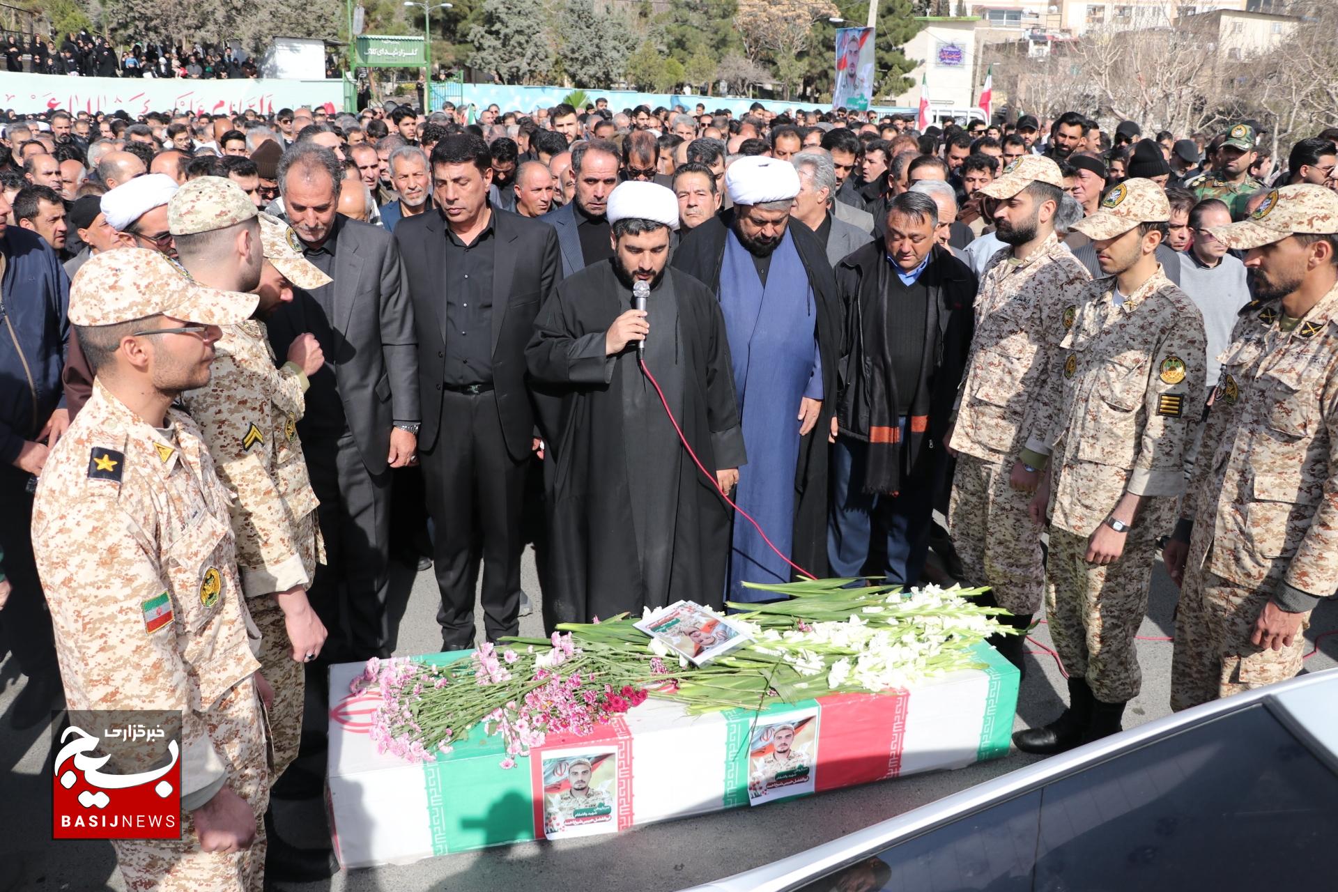 گزارش تصویری تشییع شهید والامقام،سرباز وطن ابوالفضل حبیبی شیخ احمد گزارش تصویری تشییع شهید والامقام،سرباز وطن ابوالفضل حبیبی شیخ احمد