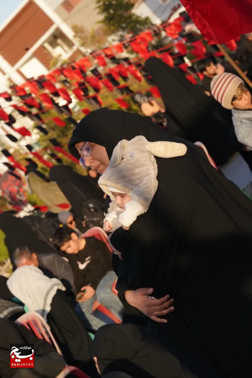 کرمان، در غم شهدای اقتدار و یاد امام شهید، اشک می‌ریزد