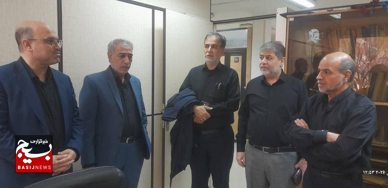 بازدید مسئول سازمان بسیج مهندسین صنعت و معدن کشور از روند فعالیت قرارگاه شهید زمردی وزارت صمت بازدید مسئول سازمان بسیج مهندسین صنعت و معدن کشور از روند فعالیت قرارگاه شهید زمردی وزارت صمت