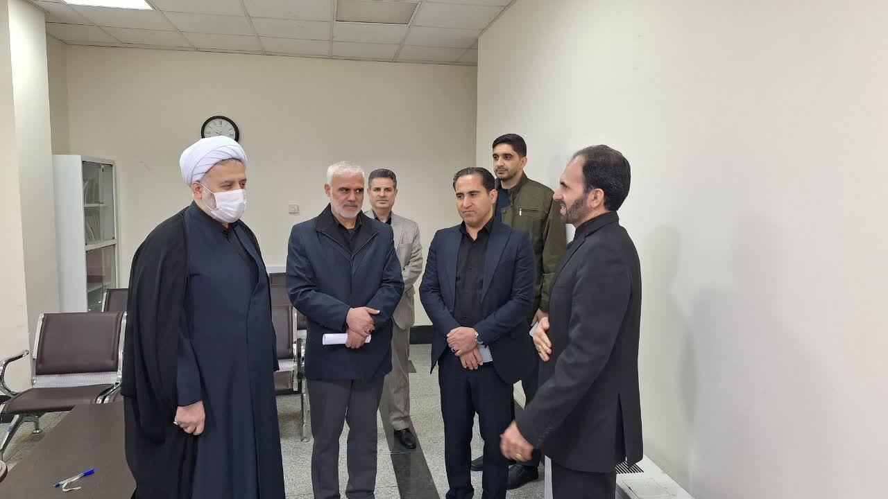 بازدید رئیس کل دادگستری لرستان از مراکز قضایی مرکز استان؛ مردم نگران اوقات رسیدگی نباشند