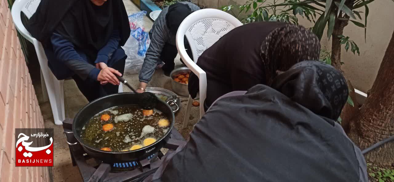 خدمت بانوان جهادی لاهیجان در پشت جبهه های نبرد حق و باطل خدمت بانوان جهادی لاهیجان در پشت جبهه های نبرد حق و باطل