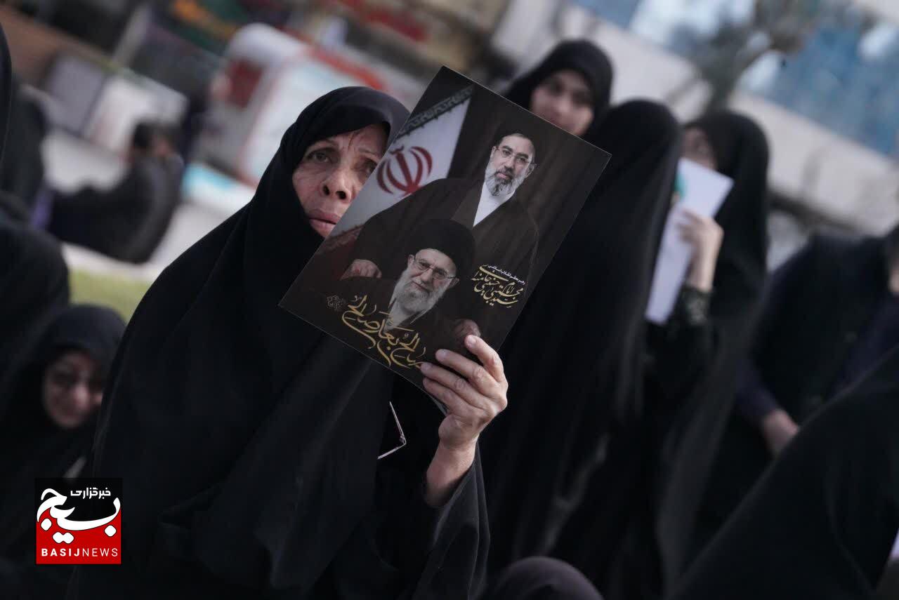 مراسم بیعت با رهبر معظم انقلاب آیت الله سید مجتبی خامنه‌ای در شهر کرمان