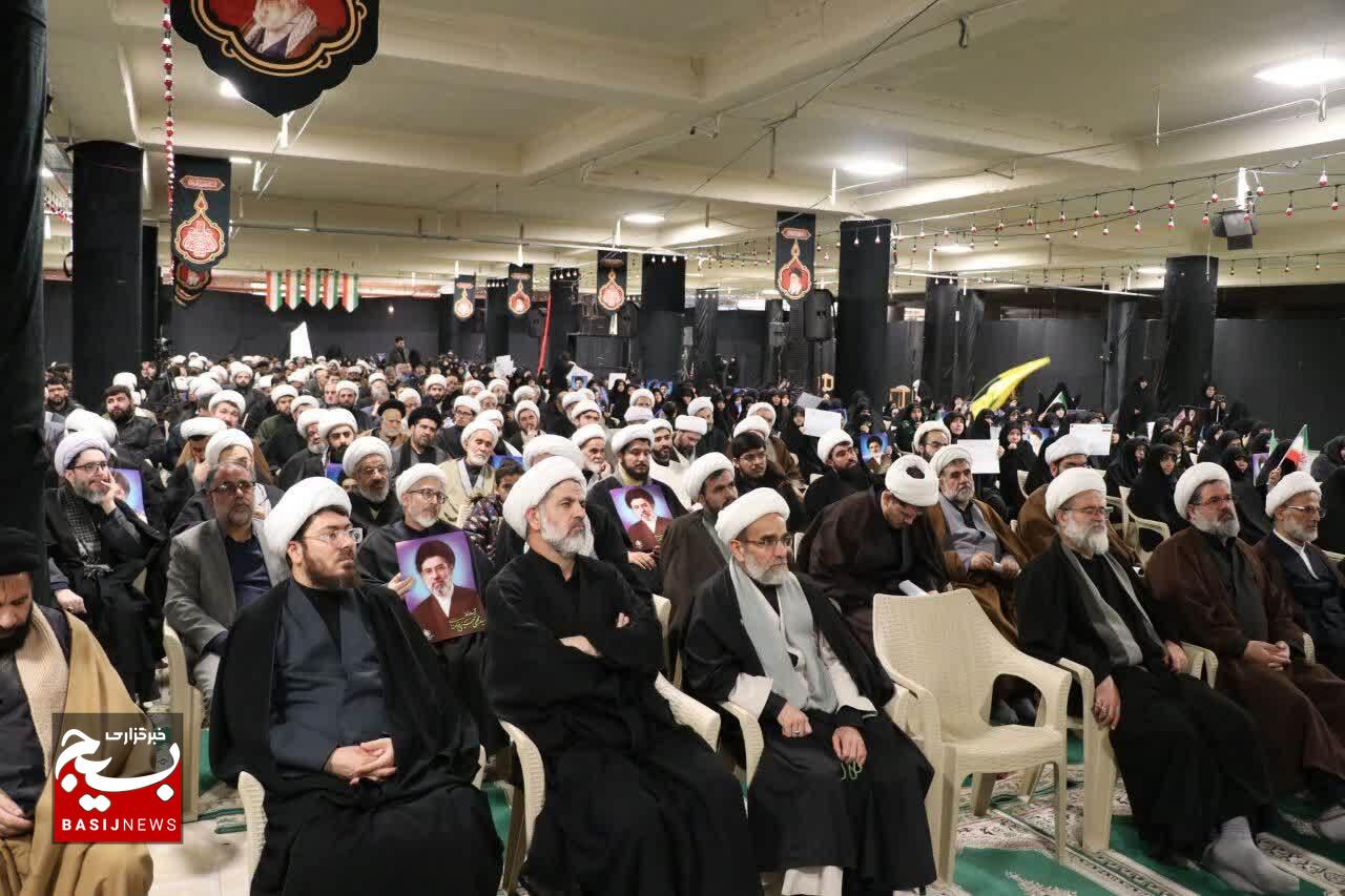 بیعت علما و روحانیون زنجان با سومین رهبر انقلاب اسلامی آیت الله سید مجتبی حسینی خامنه ای