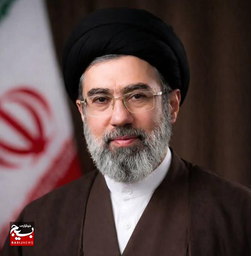 پیام بیعت ائمه جمعه و نواحی بسیج با سومین رهبر انقلاب