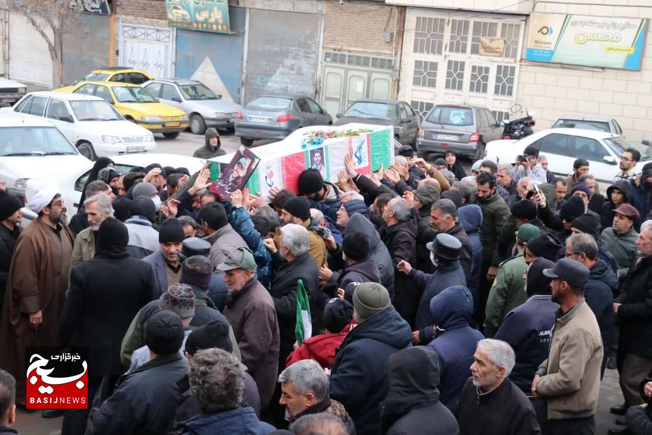 تشیع پیکر مطهر شهید سرافراز وطن شهید امیرحسام انصاری 