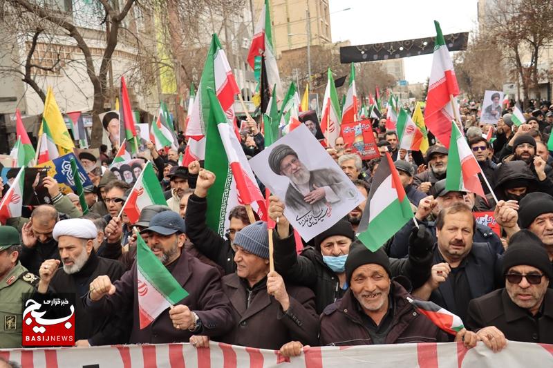 مردم اردبیل با وجود تهدید بمباران، حماسه‌ای ماندگار در روز قدس آفریدند