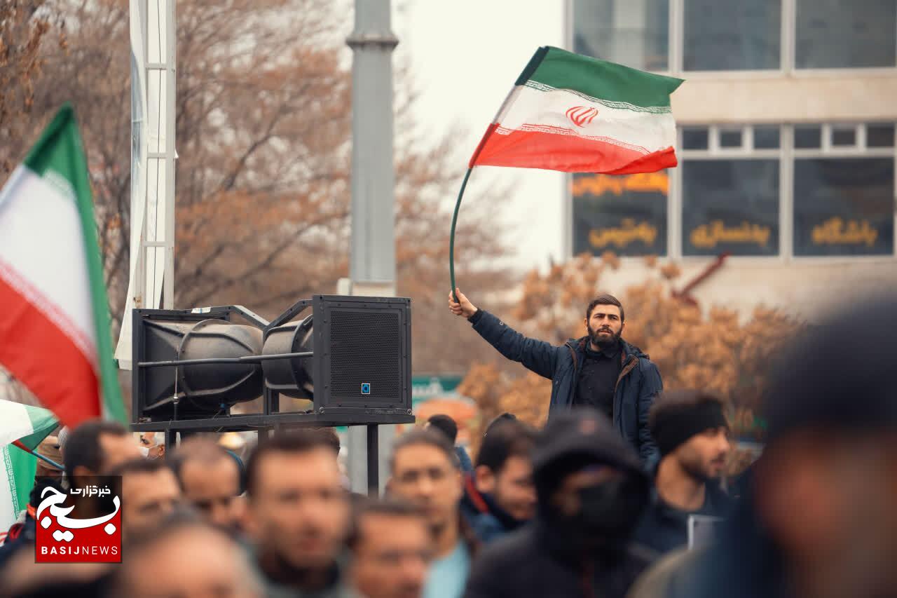 راهپیمایی دشمن شکن و حماسی زنجانی‌ها در روز جهانی قدس