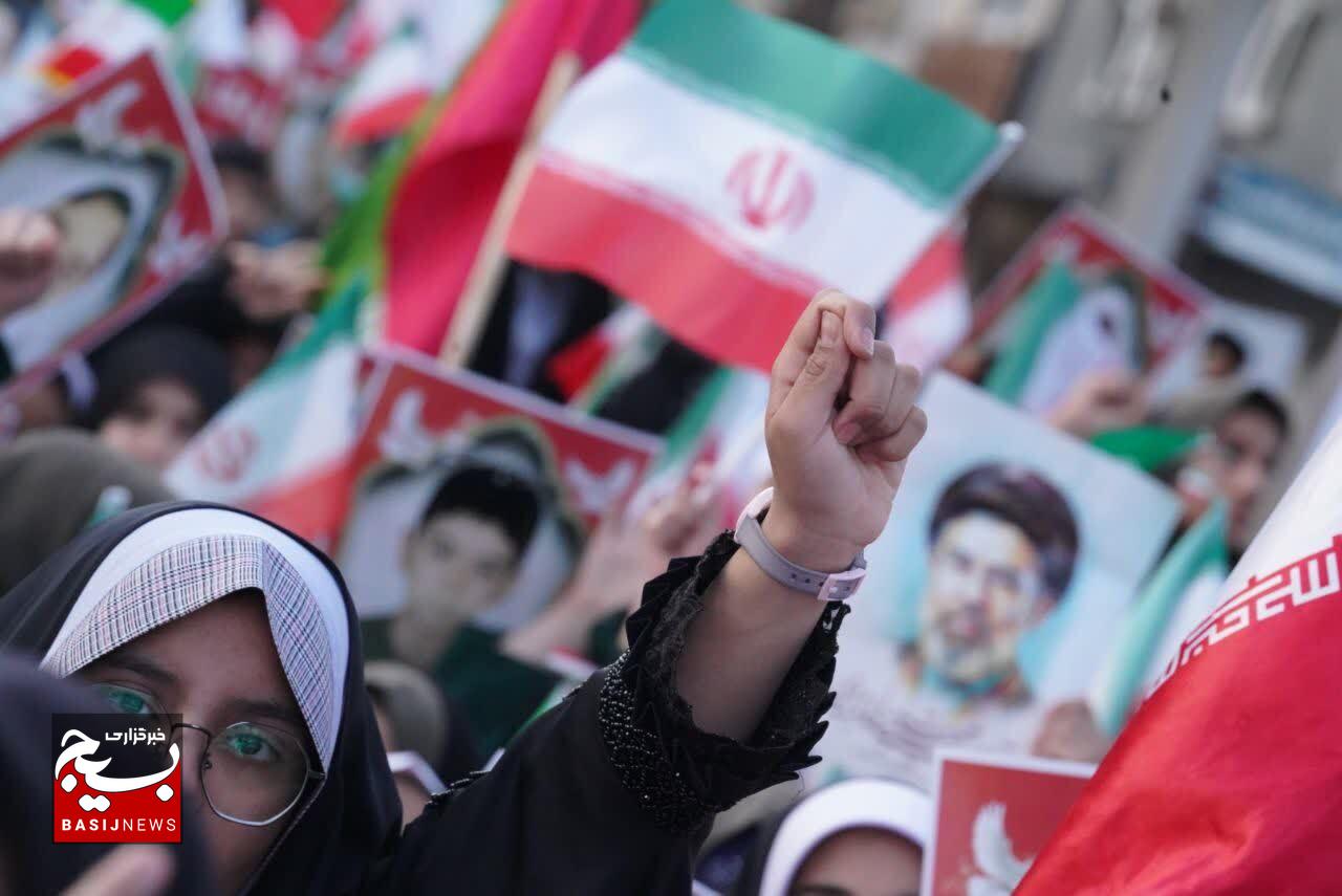 دانش‌آموزان کرمانی خونخواه هم‌کلاسی‌های مینابی خود شدند 
