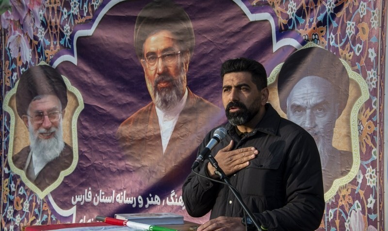بیعت اصاب رسانه و هنرمندان شیرازی با رهبر انقلاب + عکس