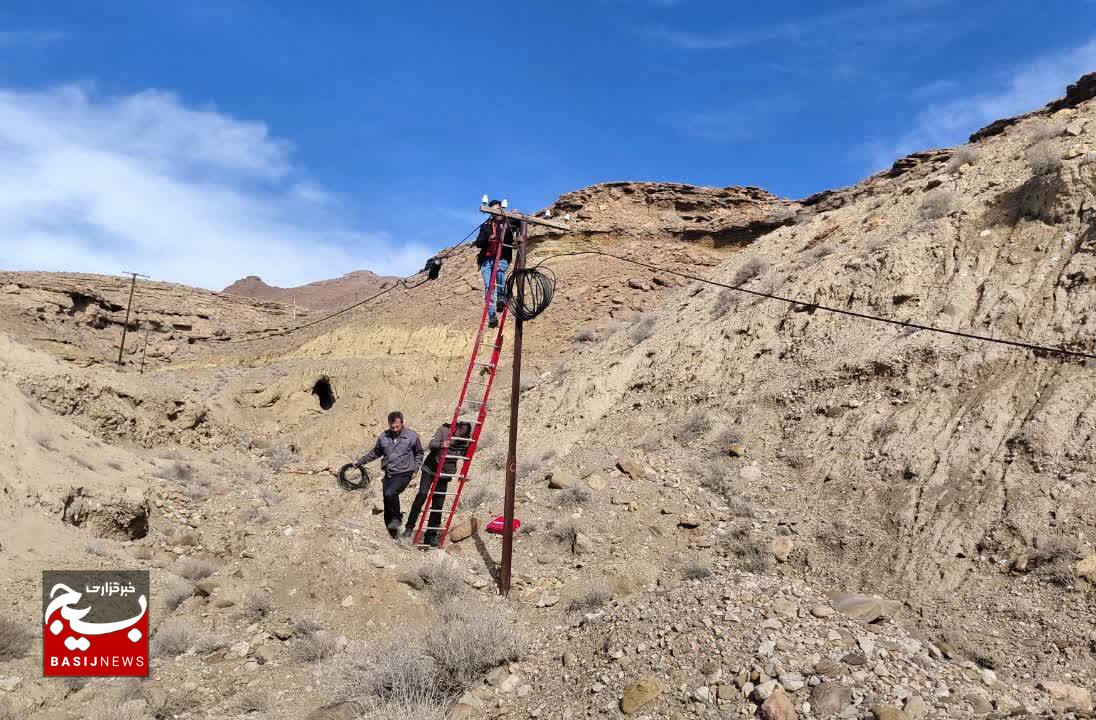 اهتمام مخابرات منطقه سمنان برای توسعه و ارتقای کیفیت زیرساخت‌های ارتباطی در روستا‌ها