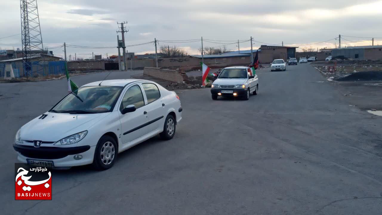 اهالی بخش ایلخچی همچنان پای کار نظام جمهوری اسلامی