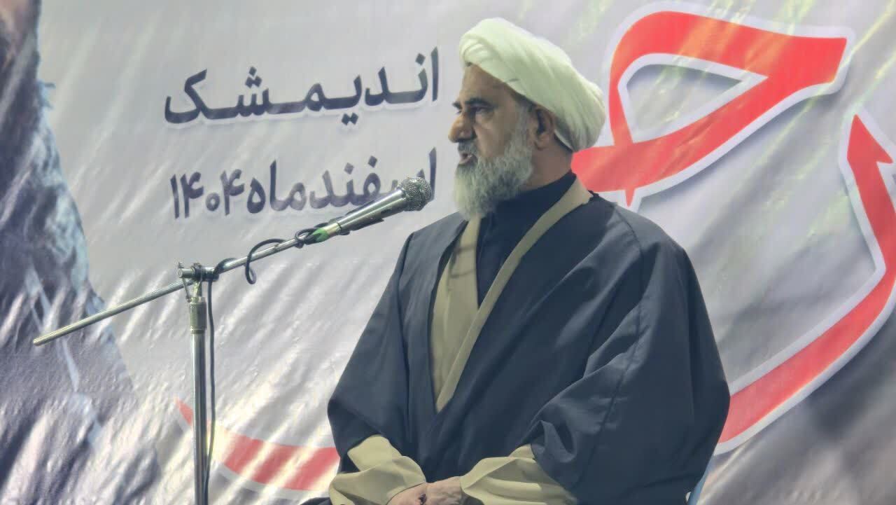لزوم پاسداشت یاد و راه شهدا برای حفظ ارزش‌های انقلاب