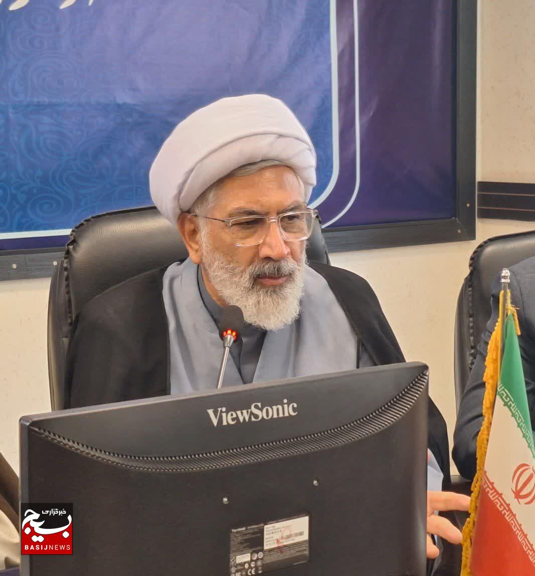 روشن بودن آینده ملت ایران با اتکا به ایمان، قرآن و توان داخلی