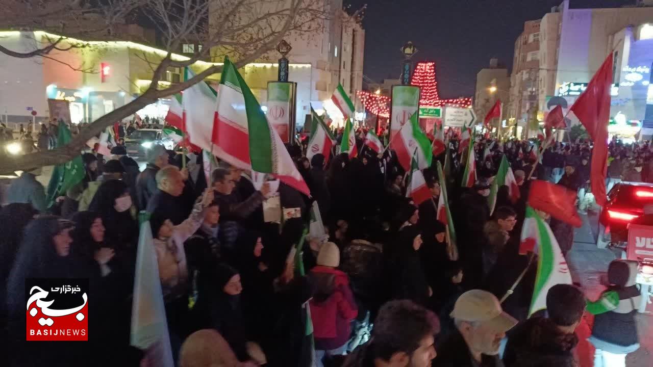 عکس خبر کیفیت خوبی ندارد////// چهارشنبه‌سوریِ وحدت و میهن‌دوستی در سراسر کشور