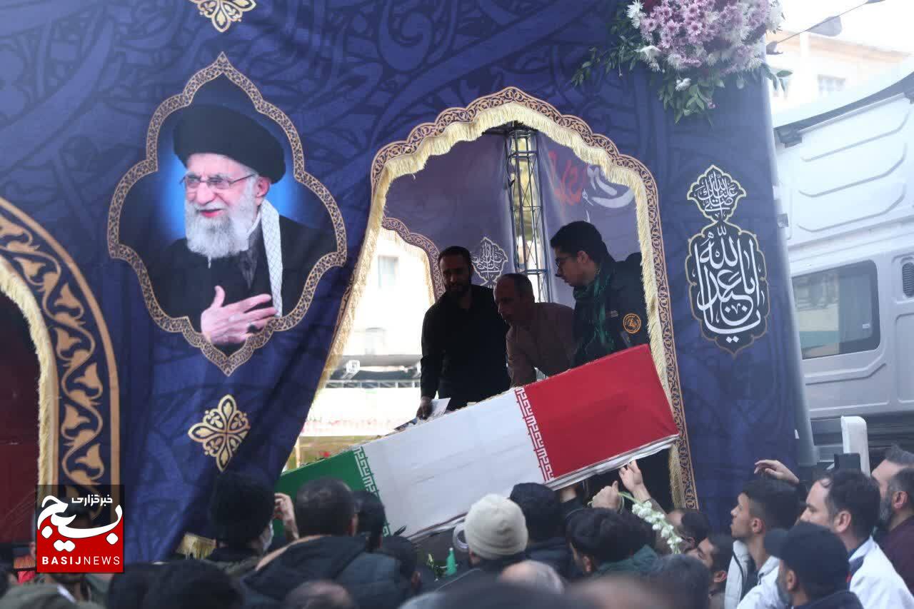 تشییع باشکوه پیکرهای مطهر شهیدان سلیمانی، لاریجانی و دریادلان ناوشکن دنا