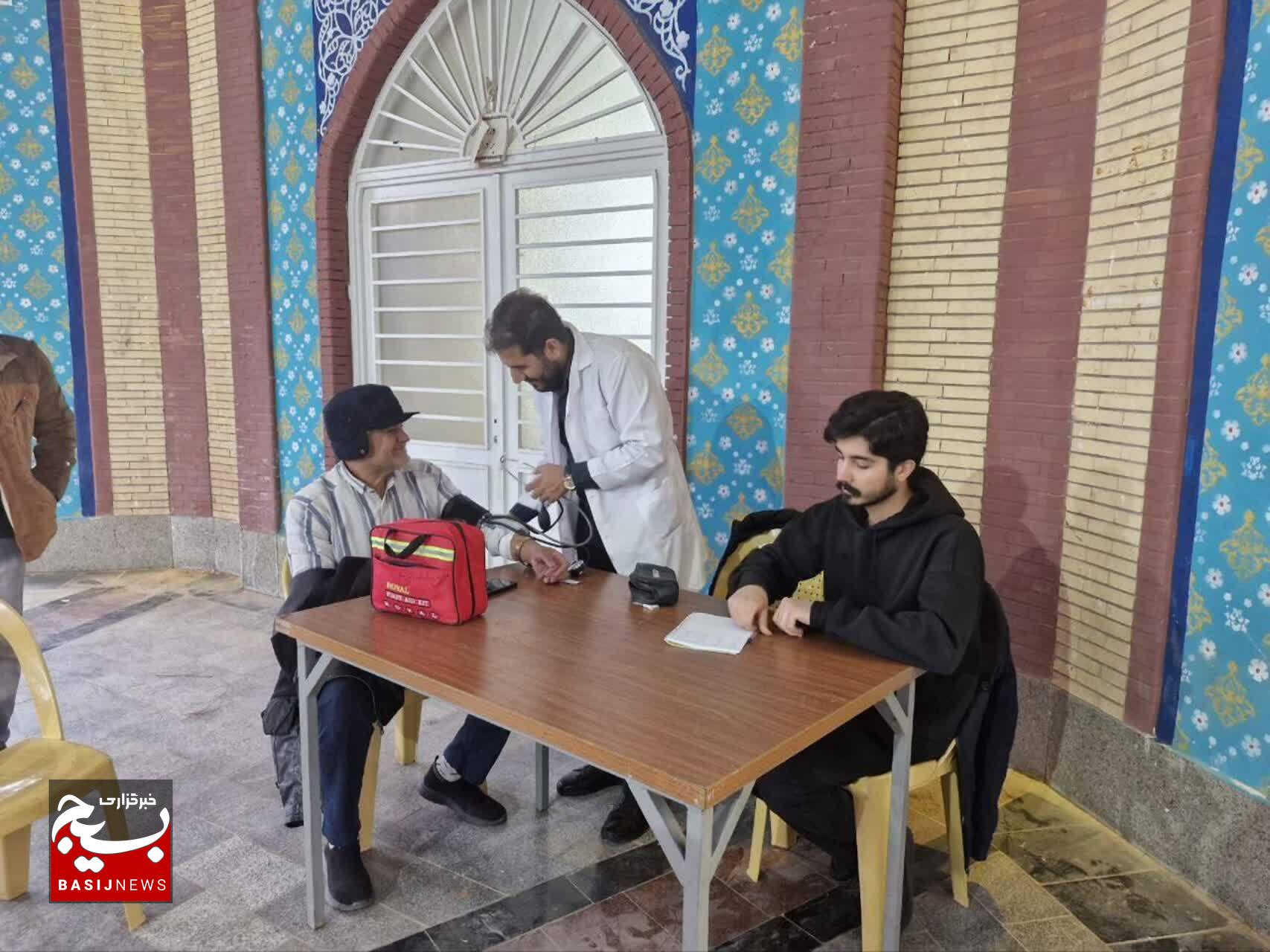 سی شب، سی مسجد؛ پایش سلامت روزه‌داران رفسنجان در ماه رمضان +تصاویر