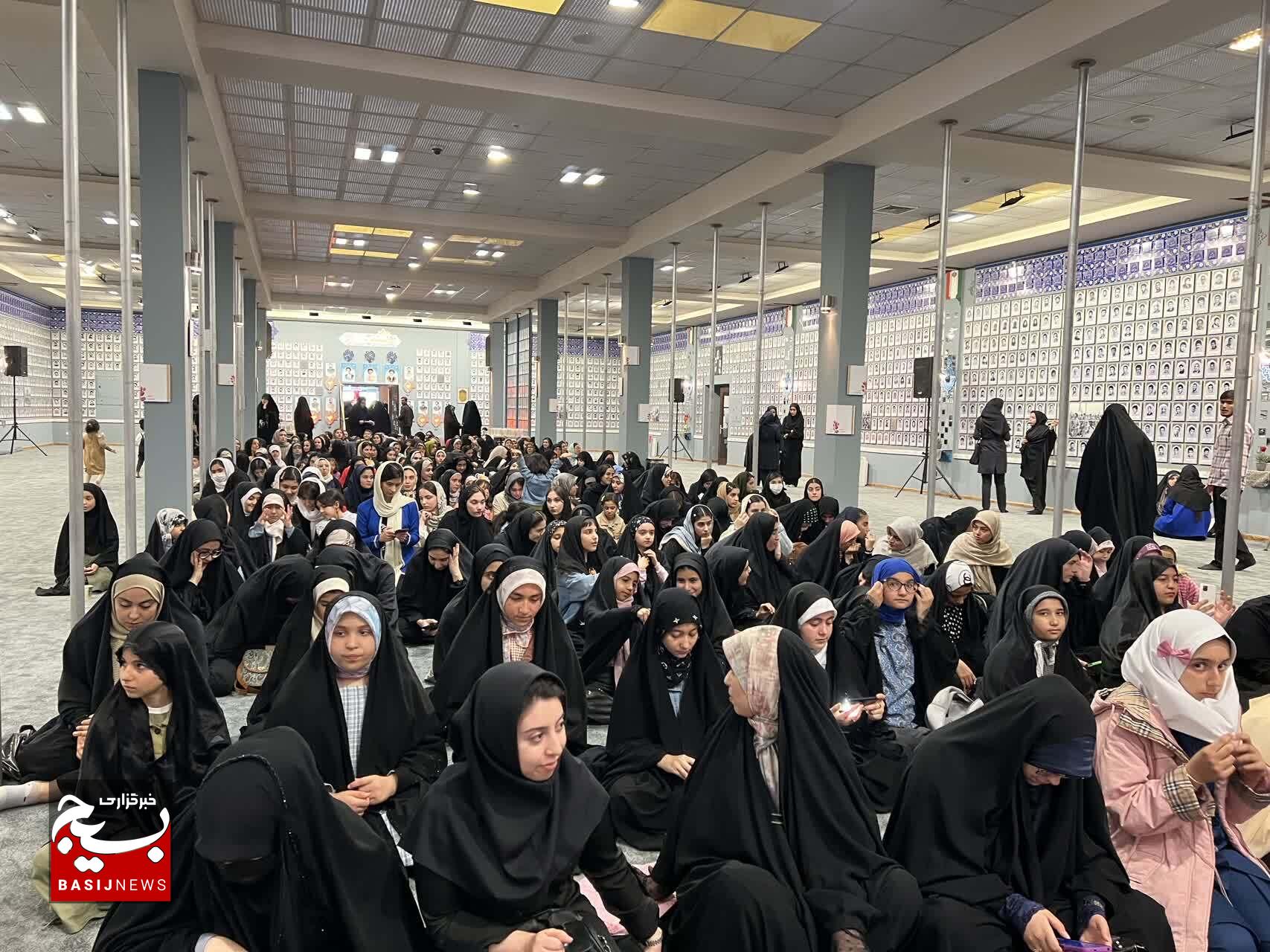 آئين رونمايى از پويش دختران حرم ساز در تبریز برگزار شد