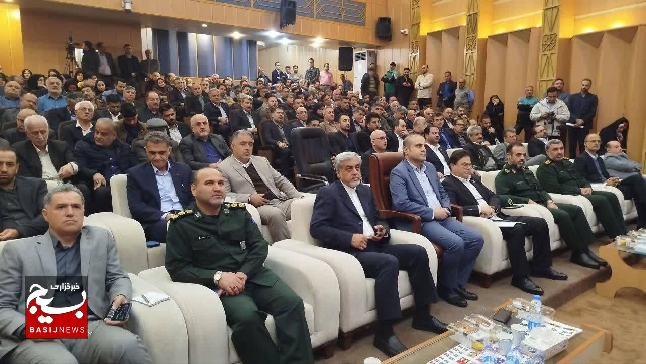 ریشه مشکلات اقتصادی در بهرهوری پایین است ریشه مشکلات اقتصادی در بهرهوری پایین است