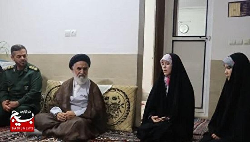 دیدار با دو خواهر حافظ قرآن کریم