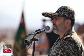 سپاه پاسداران سپر بلای ملت است