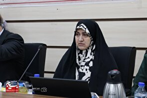 خانم دکتر رفیعی نماینده مجلس شورای اسلامی در جمع فرماندهان نواحی ومسئولین سازمان بسیج عشایری کشور و اعضای هیئت اندیشه ورز و هیئت تفقد سازمان بسیج جامعه عشایری کشور:
عشایر جزءمهمترین آحاد جامعه در حمایت و حفاظت از محیط زیست هستند.