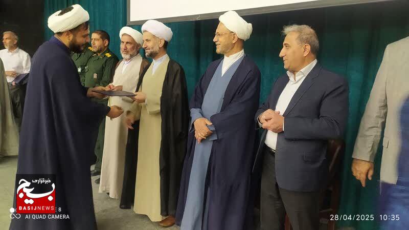 هفته عقیدتی و روز معلم را ثمره خون معلم شهید مرتضی مطهری(ره) +عکس هفته عقیدتی و روز معلم را ثمره خون معلم شهید مرتضی مطهری(ره) +عکس