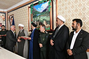 تجلیل از 36 مربی و معلم ناحیه مقاومت بسیج عشایری کهگیلویه و بویراحمد + ( تصاویر)