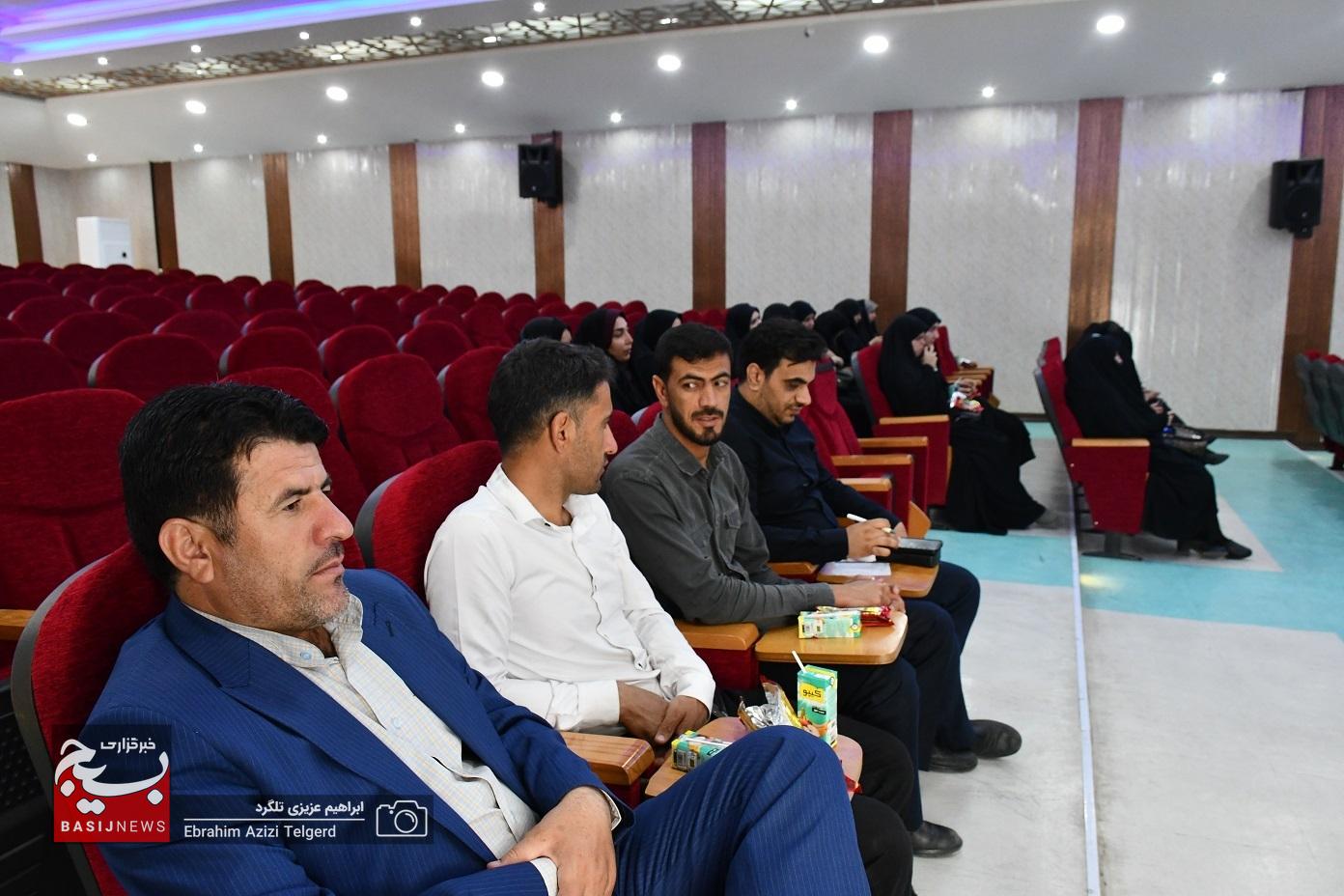 تجلیل از مدیران برتر نمایندگی ولی فقیه در سپاه فتح استان