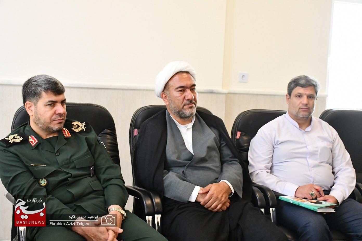 دیدار مسئول بسیج طلاب و روحانیون کشور با فرمانده سپاه فتح