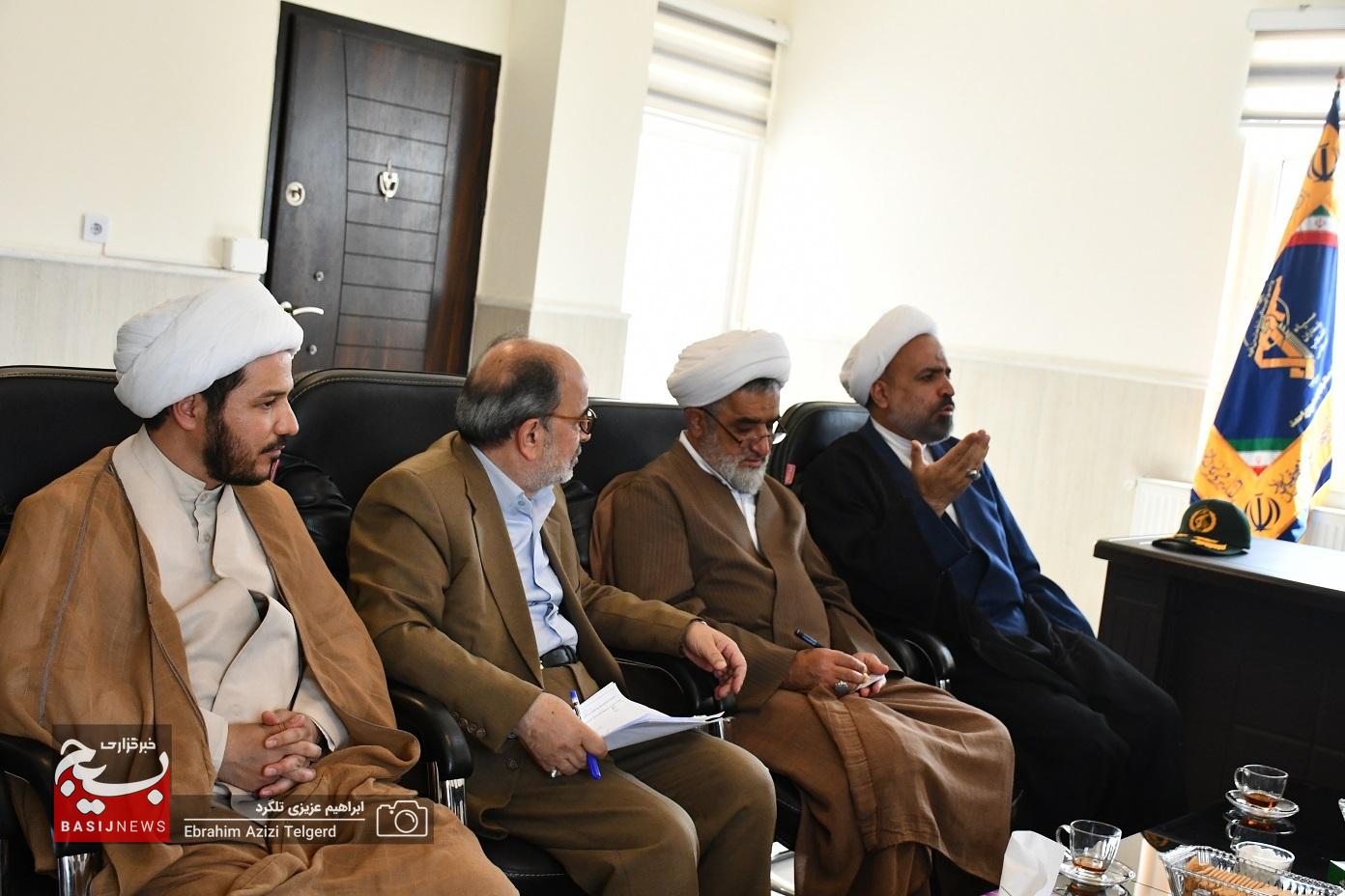 دیدار مسئول بسیج طلاب و روحانیون کشور با فرمانده سپاه فتح