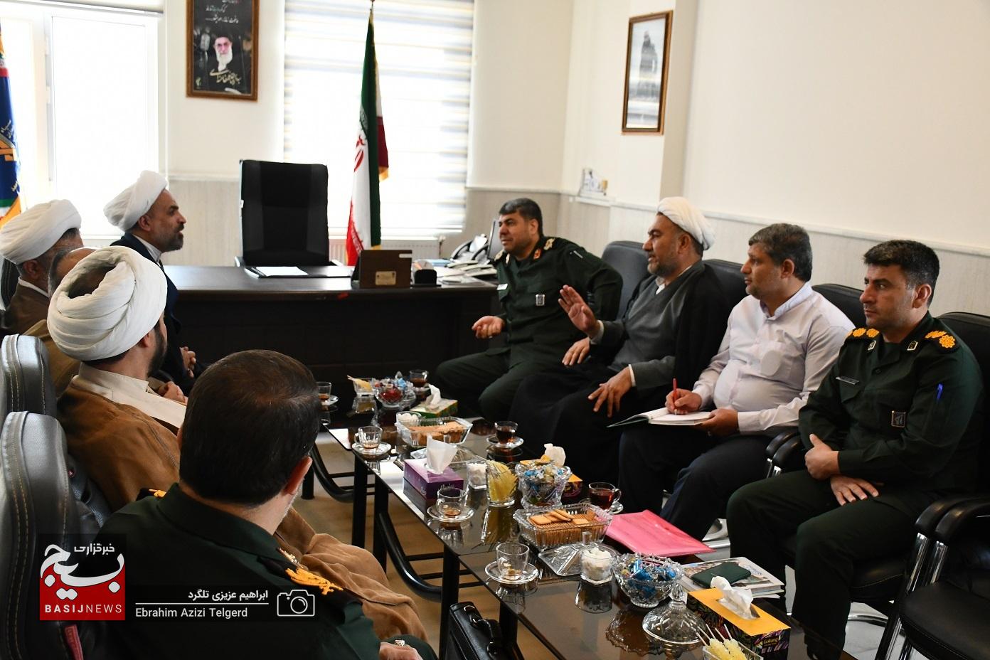 دیدار مسئول بسیج طلاب و روحانیون کشور با فرمانده سپاه فتح