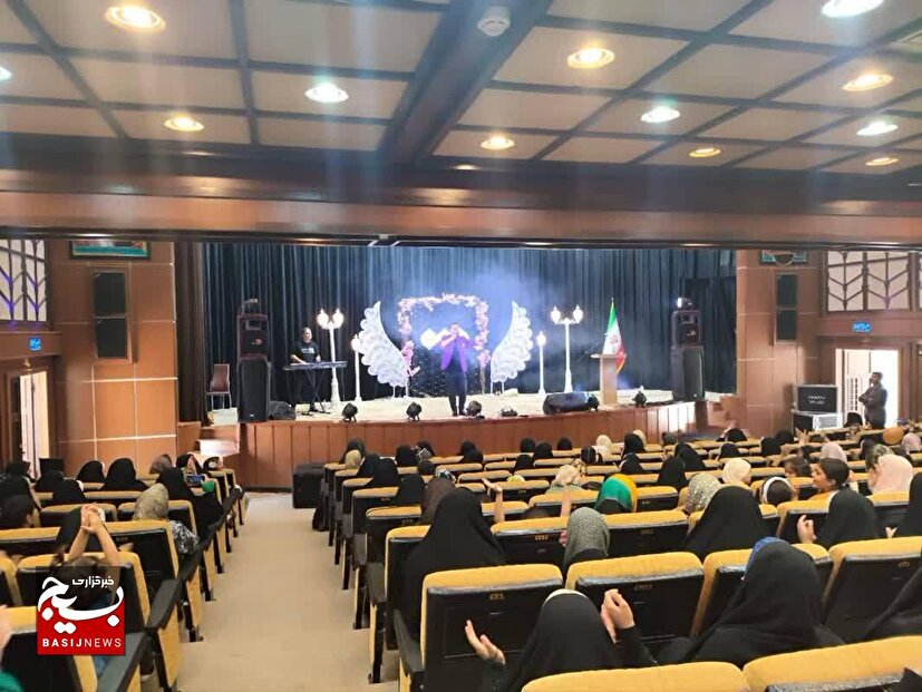 جشن بزرگ ریحانه ها در زرقان برگزار شد