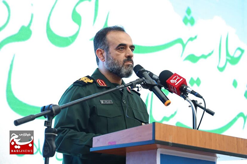 فرهنگ ایثار و شهادت را شالوده اصلی نظام است