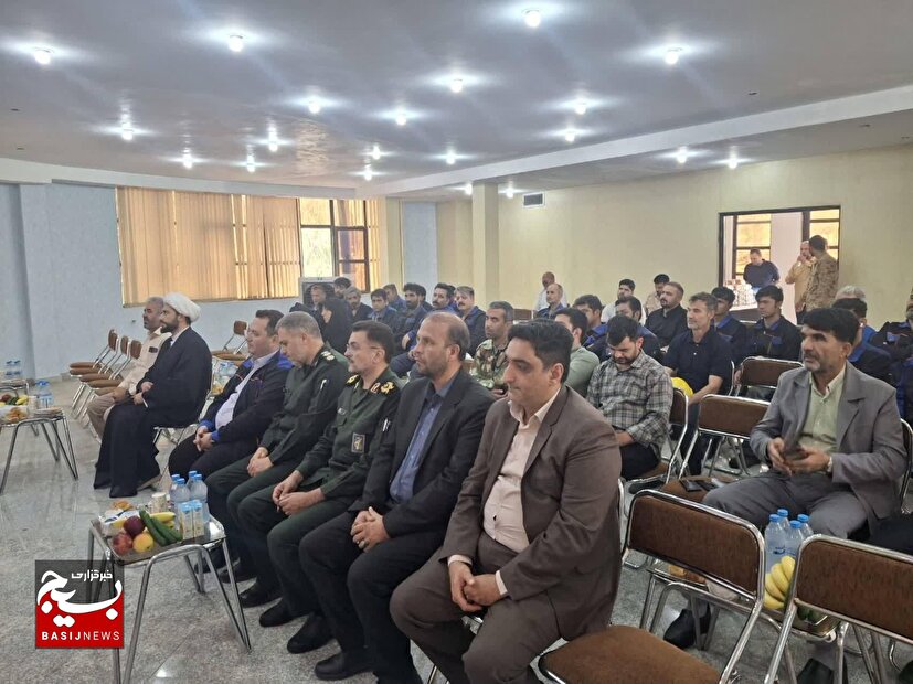 افتتاح پایگاه بسیج کارخانه ذوب آهن در ایوانکی با حضور سردار شوقانی +تصاویر