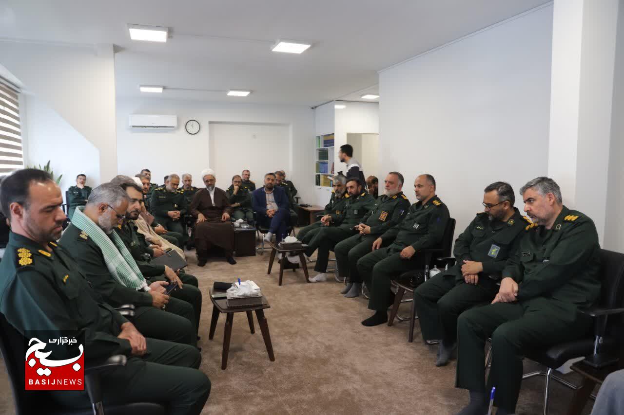 سپاه همه ماموریت‌های خود را برپایه مبانی عقیدتی خود انجام می‌دهد/فعالیت ۱۴ گروه قرآنی در قالب ۳۰۱ واحد قرآنی سپاه در سطح استان 