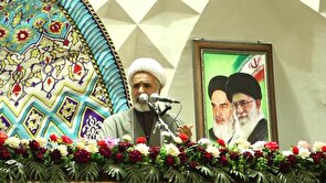 حضرت معصومه(س) بهترین الگو برای دختران هستند