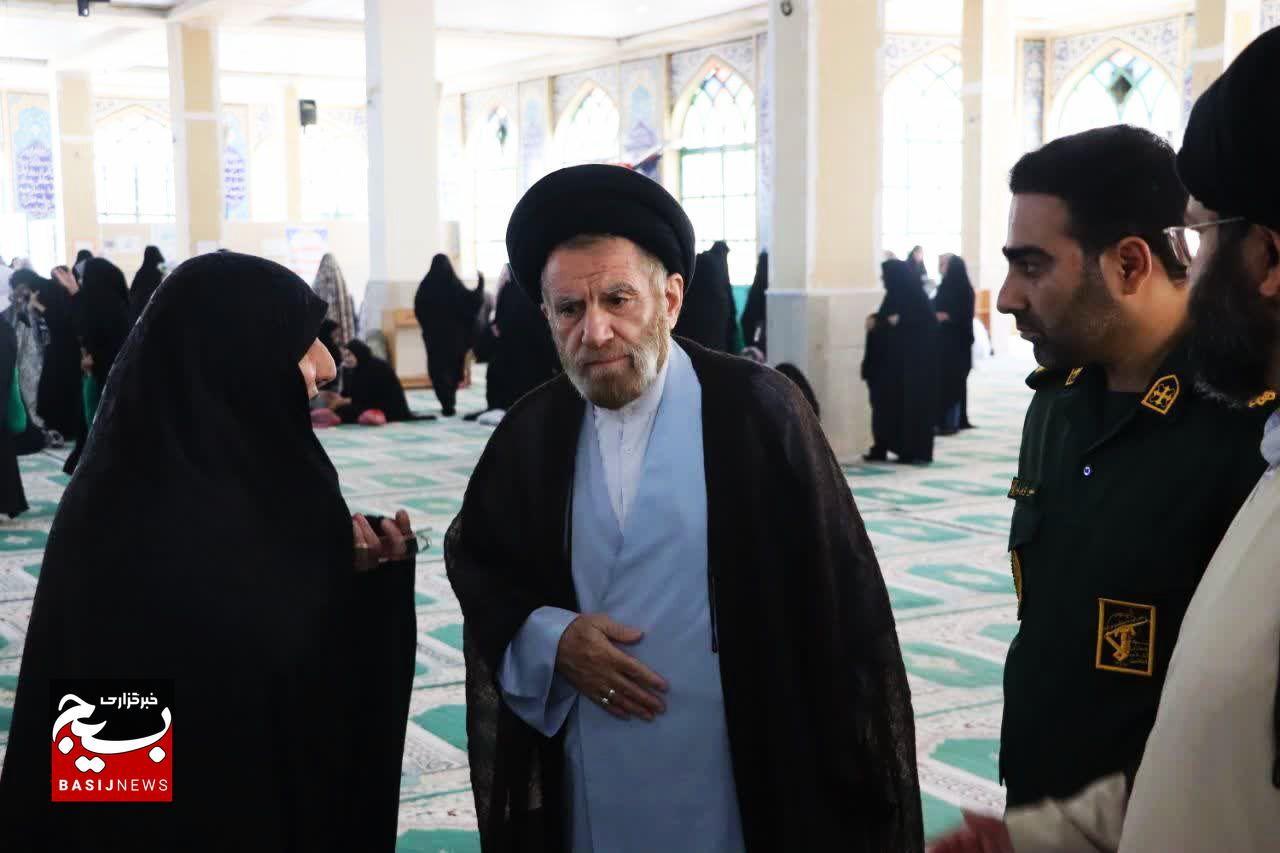 برگزاری برنامه «میقات صالحین»  در مصلی الغدیر خرم آباد +عکس