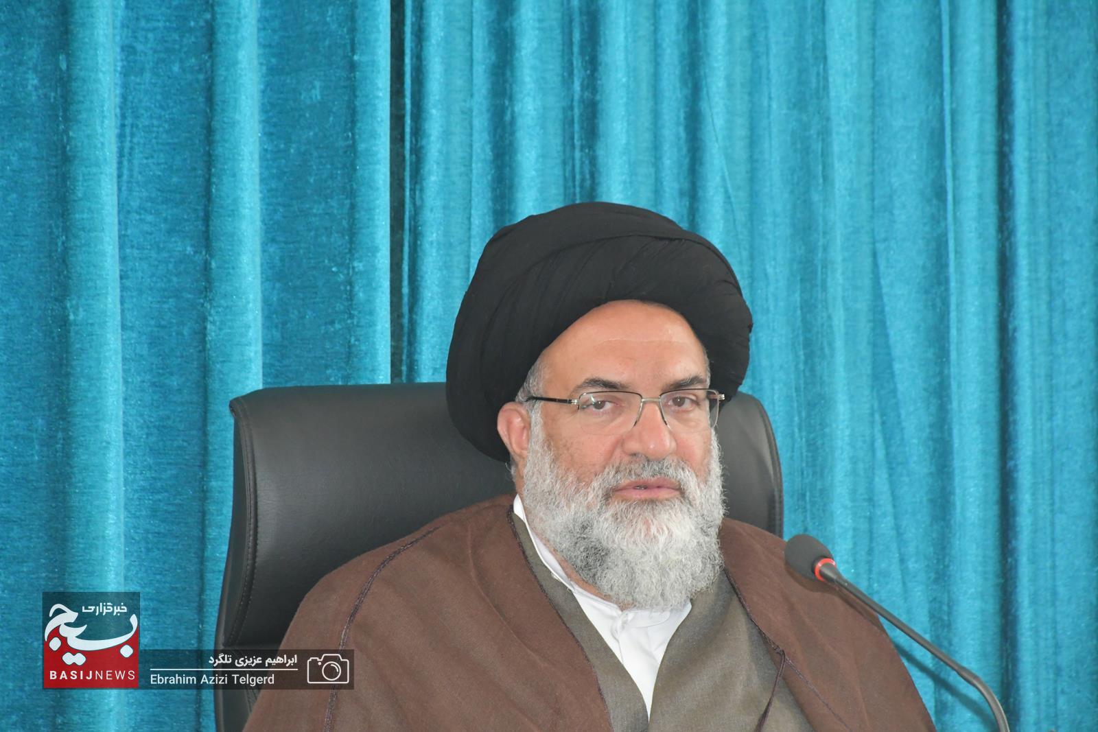 دیدار هیئت رئیسه سپاه فتح با نماینده رهبر معظم انقلاب در استان/ آیت الله حسینی: سپاه بازوی قدرتمند نظام است