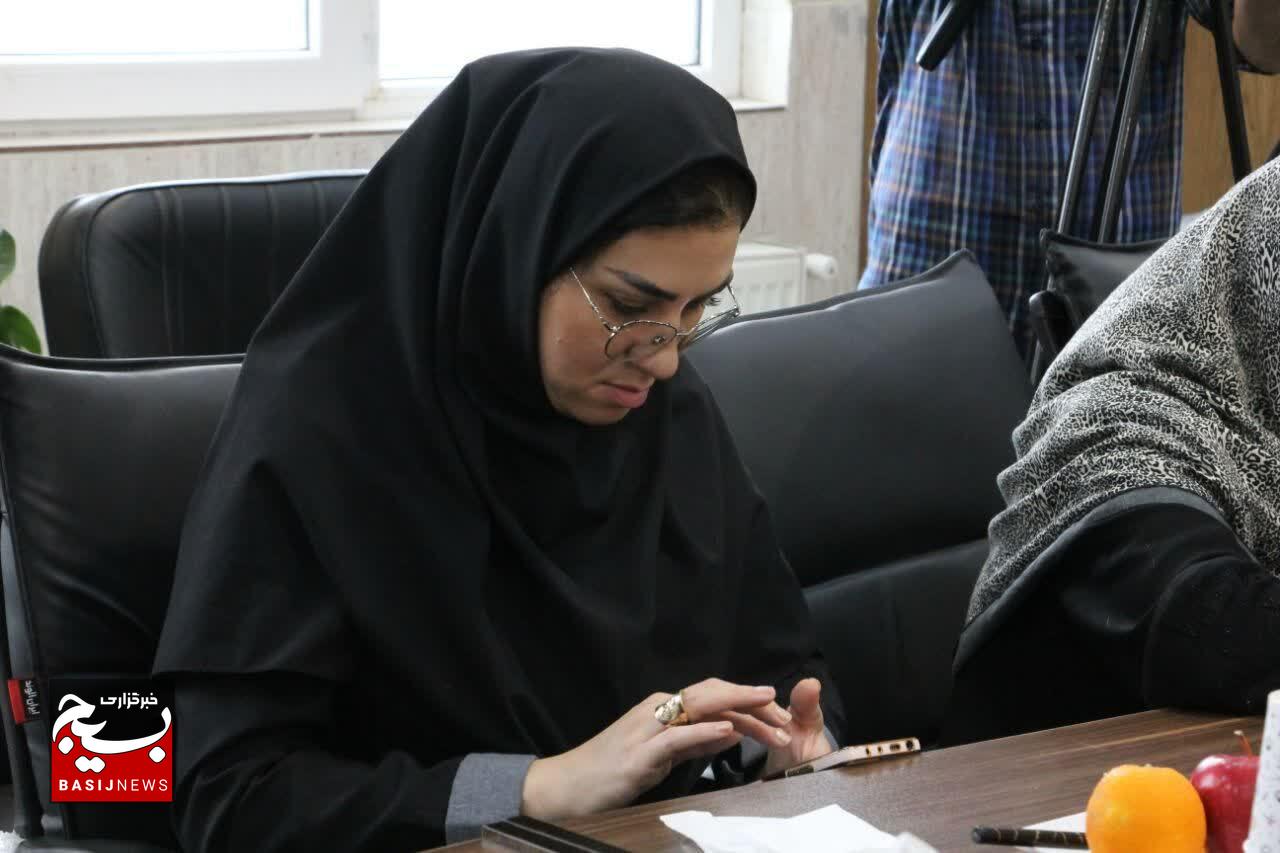 فعالیت هزار و ۱۲۰ گروه جهادی در سطح استان/ کسب رتبه برتر کشور در خدمت به محرومین/ آزاد سازی ۲۲۳ نفر زندانی جرایم غیر عمد فعالیت هزار و ۱۲۰ گروه جهادی در سطح استان/ کسب رتبه برتر کشور در خدمت به محرومین/ آزاد سازی ۲۲۳ نفر زندانی جرایم غیر عمد