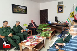 دیدار فرمانده سپاه ناحیه دامغان با مدیر آموزش و پرورش در این شهرستان