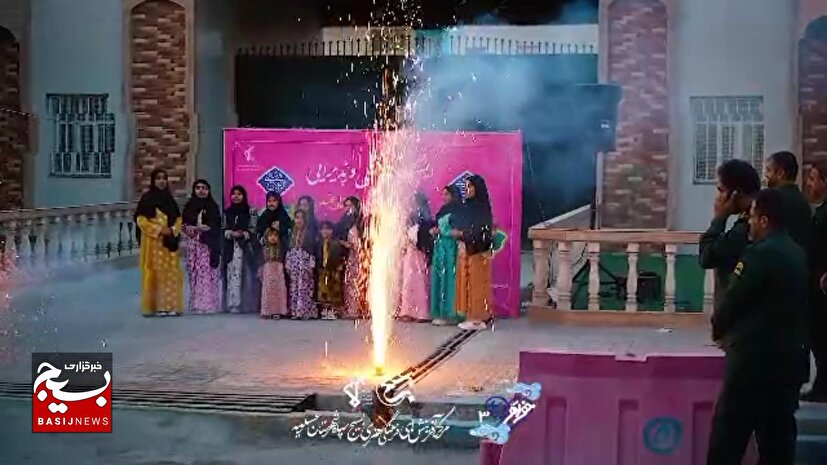 ایستگاه سرود پاتوقی، عسلویه را در دهه کرامت غرق شادی کرد