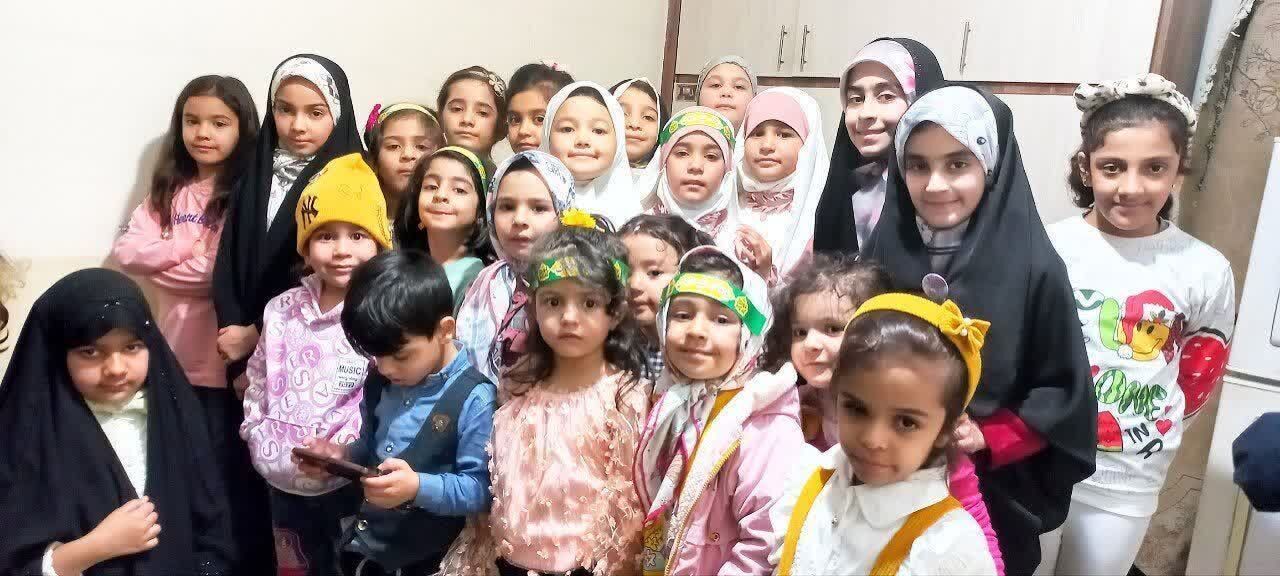 طلبه بسیجی با تبدیل آپارتمان شخصی به کانون فرهنگی، امید را به محله هدیه کرد