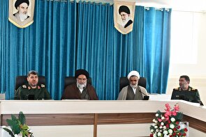 دیدار مسئولان سپاه فتح با نماینده رهبر معظم انقلاب در استان/ آیت الله حسینی: سپاه بازوی قدرتمند نظام است
