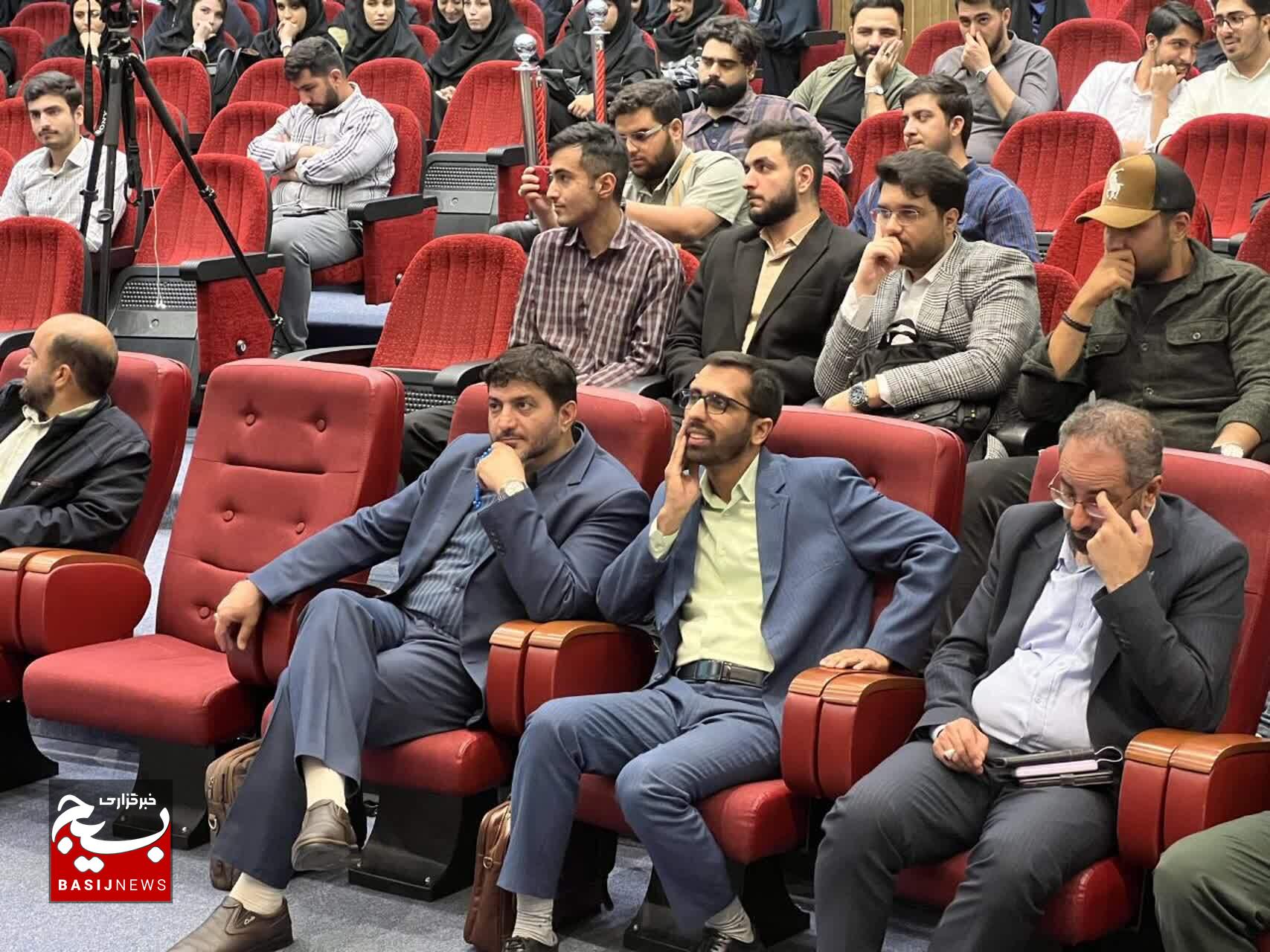 دانشجوی معتقد و بن‌بست‌شکن، نیاز امروز میدان نبرد ادراکی است