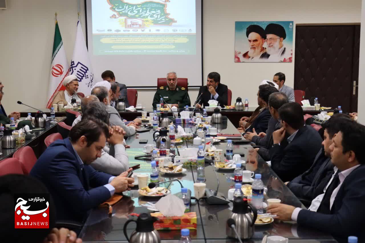 بزرگترین کسانی‌ که باقیات و صالحات به جای می‌گذارند معلمان هستند