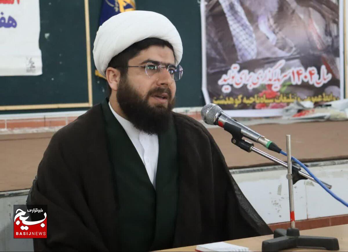 تقویت ایمان جوانان و آمادگی نظامی؛ راهکارهای مقابله با تهدیدات فرهنگی و سیاسی