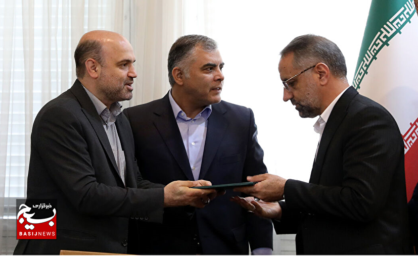 سردار سلیمانی رئیس سازمان بسیج مستضعفین طی حکمی، فرمانده جدید مرکز بسیج وزارتخانه نفت را منصوب نمود
